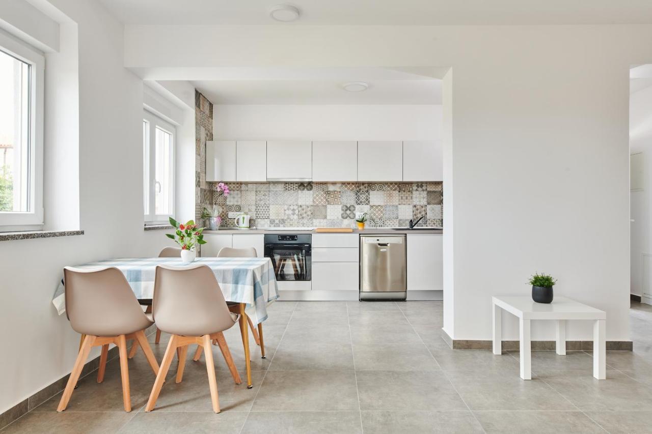 Ivana Apartment *